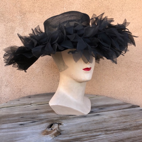 VTG 1960s Black Saucer Hat w Ruffled Brim OS - Picture 3 of 10